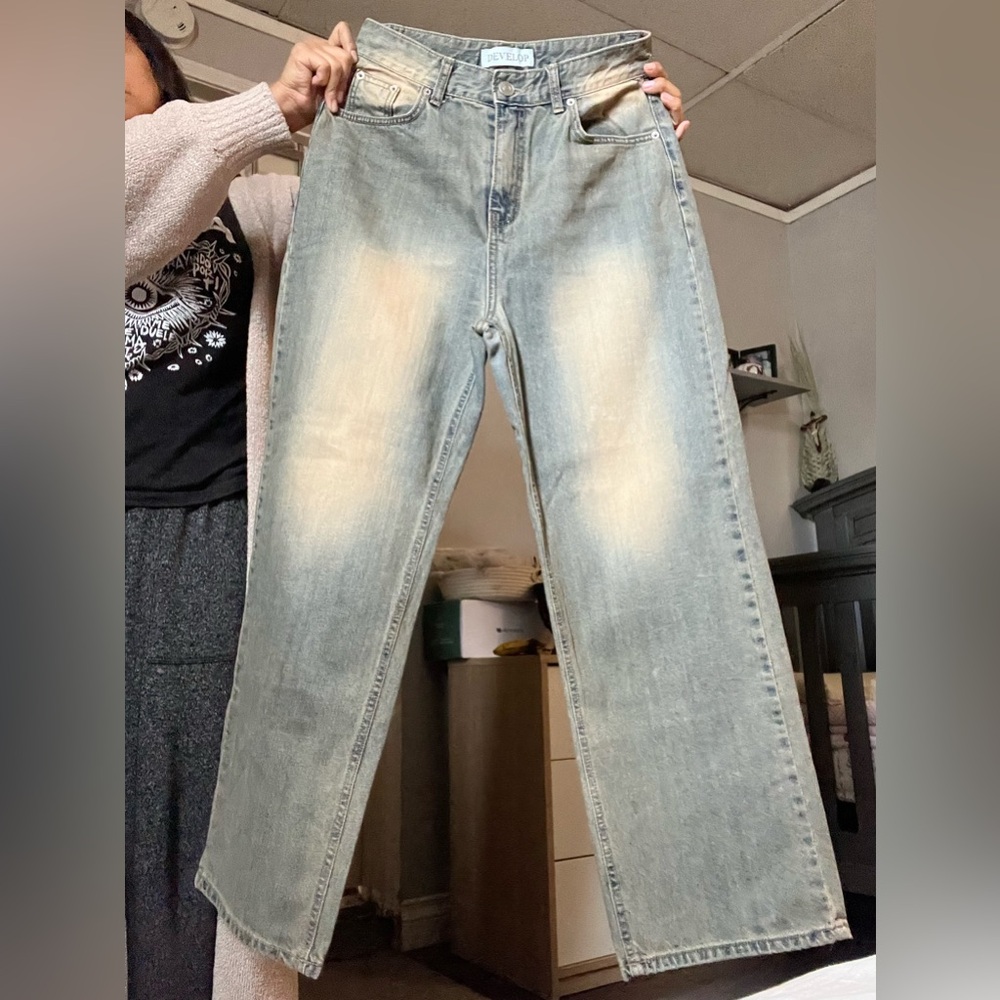 Woman’s Develop Medium size Jeans